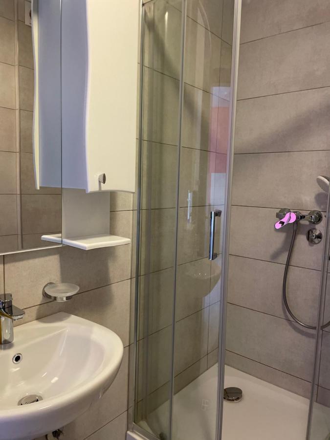 Naki Apartmani Подгорица Экстерьер фото