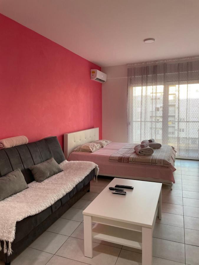 Naki Apartmani Подгорица Экстерьер фото